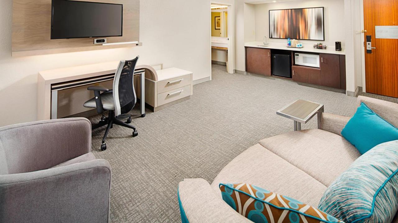 Courtyard By Marriott West Palm Beach Airport Exterior photo