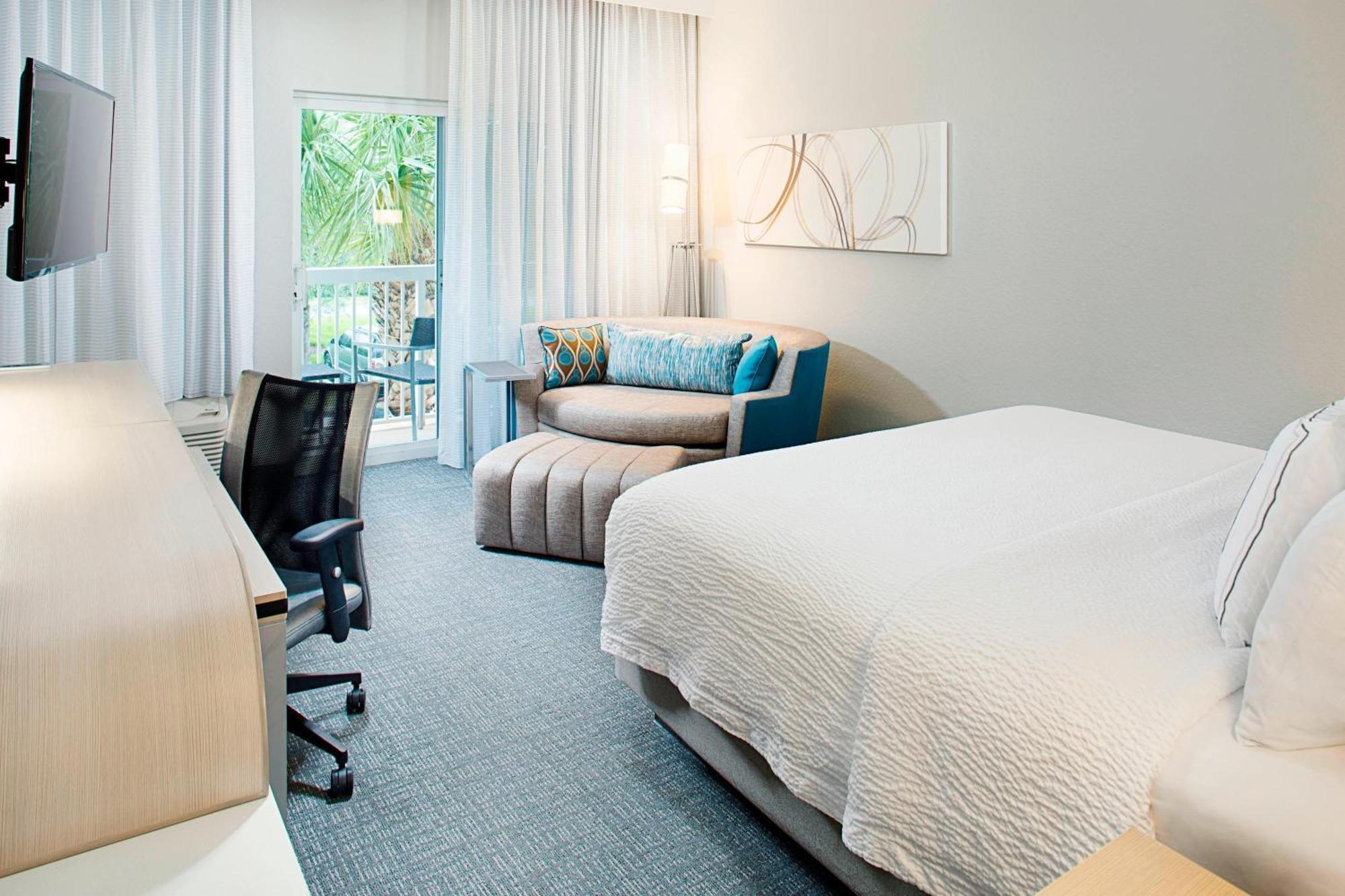 Courtyard By Marriott West Palm Beach Airport Exterior photo