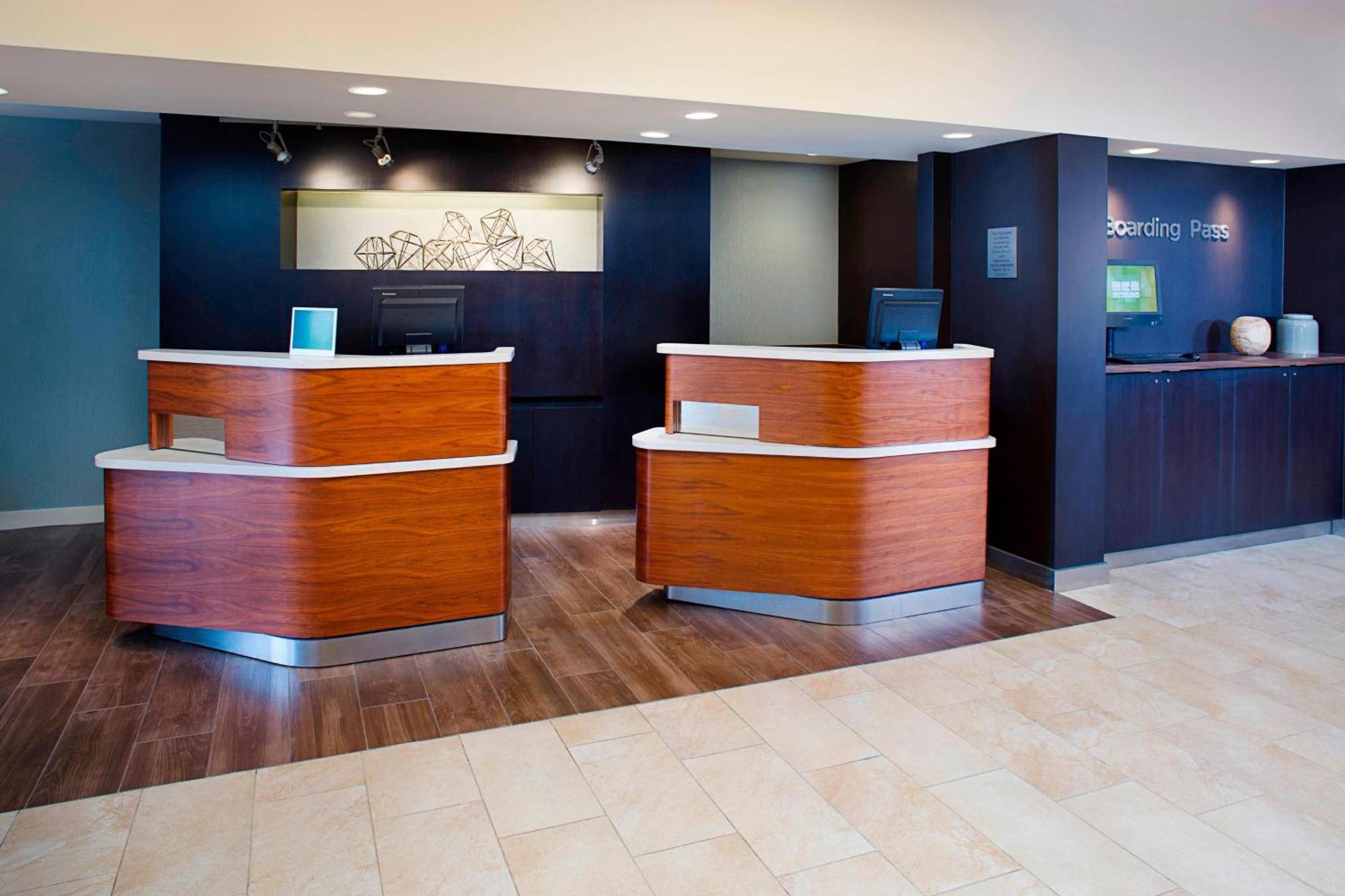 Courtyard By Marriott West Palm Beach Airport Exterior photo